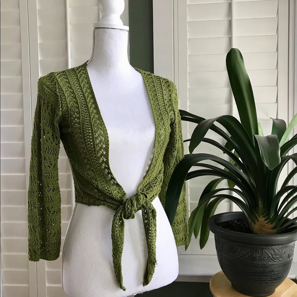 Dressbarn Crochet Crop Front Tie Sweater  Size M